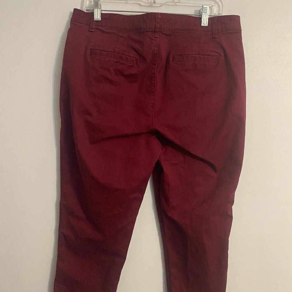 GAP Burgundy Girlfriend Khaki ankle pants, size 14 - Picture 2 of 4